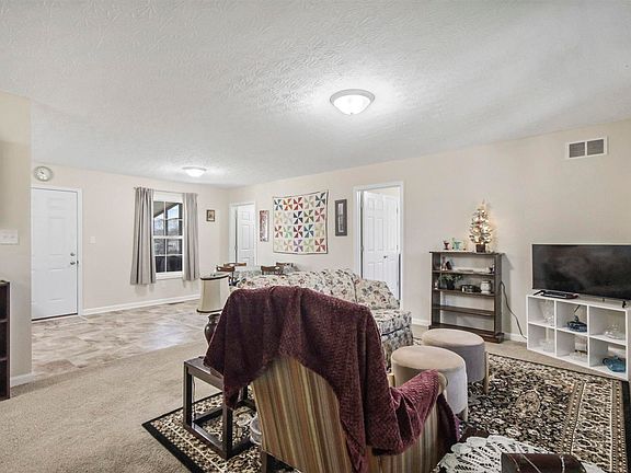 4th image of 496 Dock Parrish Rd