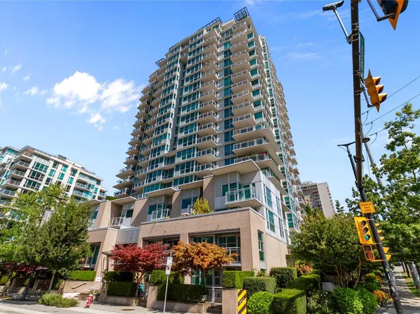 188 Esplanade E #302, North Vancouver, BC V7L 4Y1