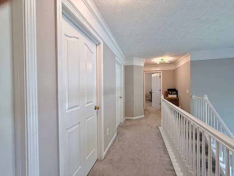 14010 Avalon East Dr — Photo 38