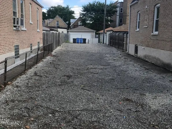 3406 W Evergreen Ave, Chicago, IL 60651