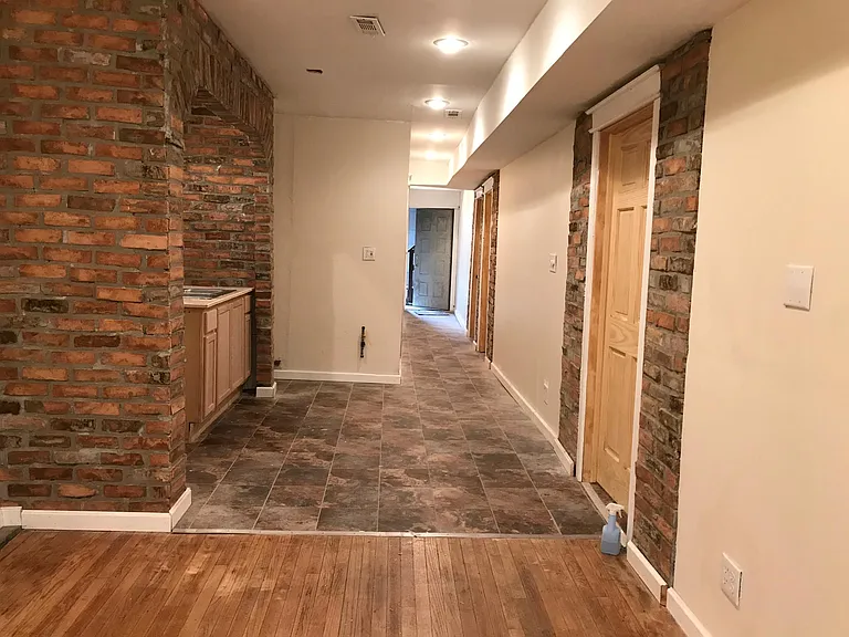 9616 S Exchange Ave #1 — Photo 8