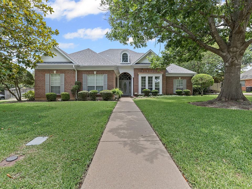 1st image of 1104 Cherrywood Dr