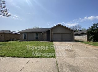 2420 Springridge Dr, Arlington, TX 76014