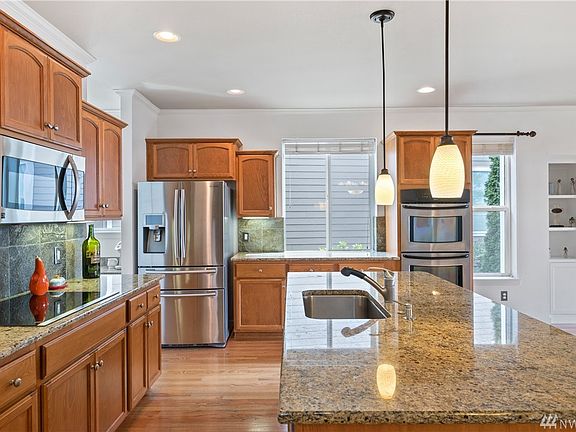 5th image of 18514 111th Avenue Ct E