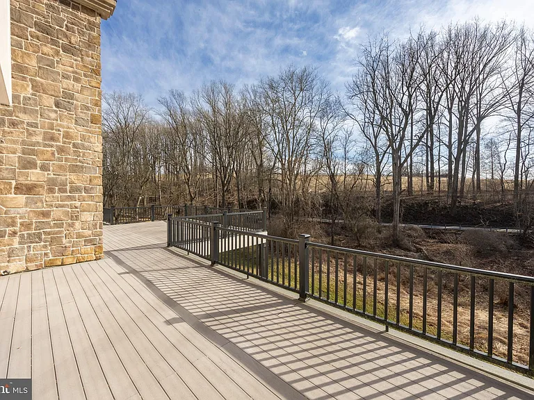115 Bullock Rd — Photo 39