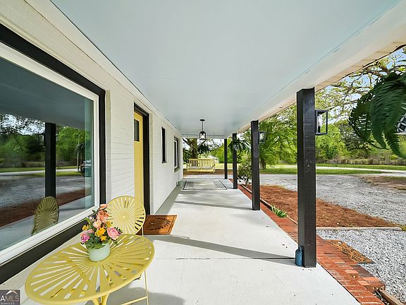 4th image of 1015 Sid Hunter Rd