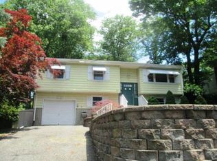 122 Marne Rd, Hopatcong, NJ 07843