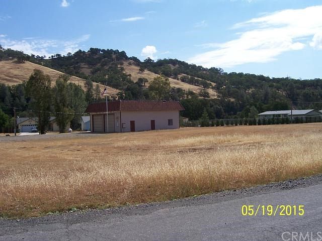 2nd image of 3176 Spring Valley Rd