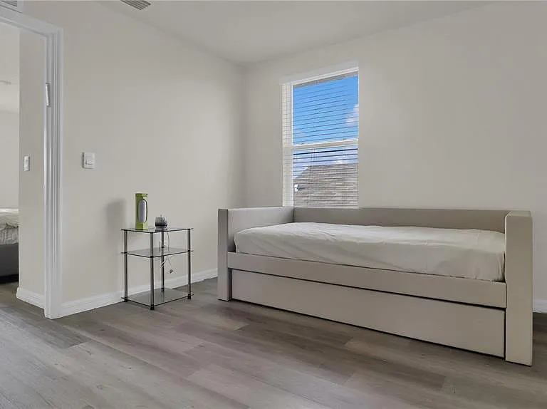 5546 Logan Cave Ave — Photo 15