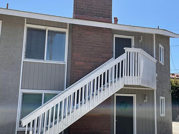 Unit B (Downstairs)