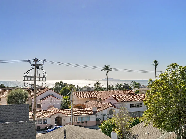 Summer House Apartments — Photo 35