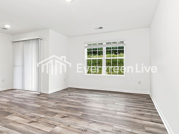 2nd image of 112 Tango Dr