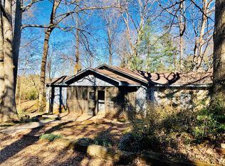 120 Holland Dr, Westminster, SC 29693