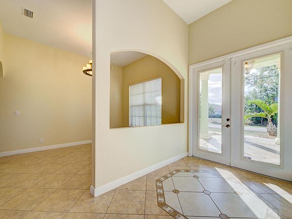5th image of 1153 SW Khan Dr