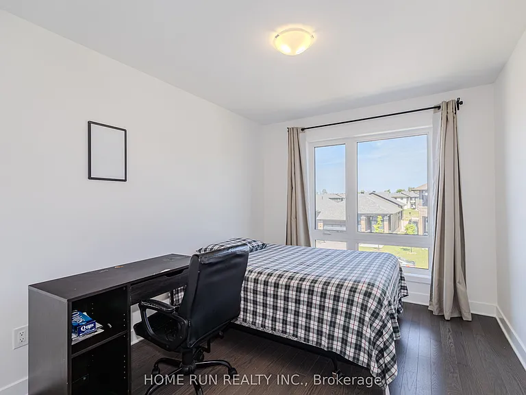 206 Bristol Cres — Photo 30