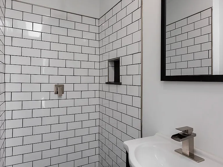 119 E Clay St #2 — Photo 17