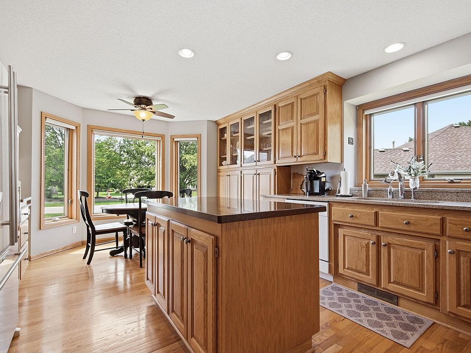 1st image of 2579 Parkview Ct