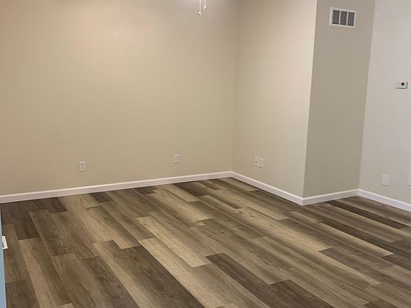 4th image of 405 Fletcher St #405