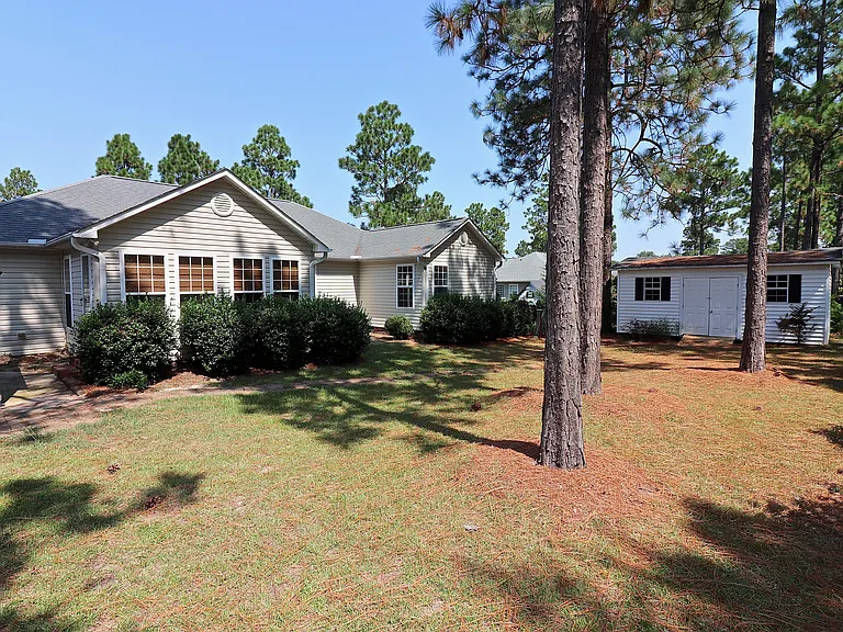 195 Russet Ct — Photo 4