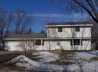 2273 Lois Dr, Mounds View, MN 55112