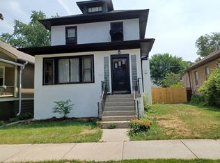 740 N Humphrey Ave, Oak Park, IL