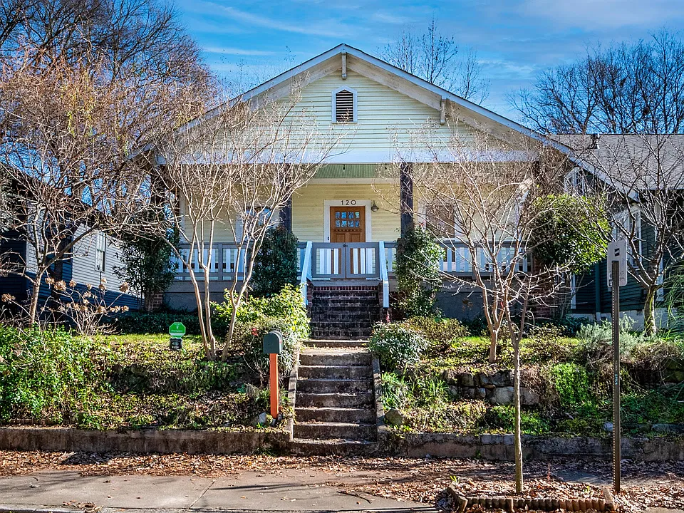 120 Estoria St SE