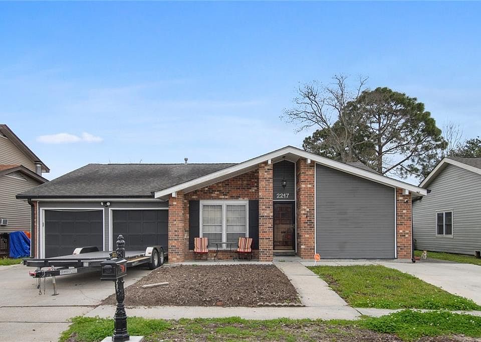 1st image of 2217 Litchwood Ln
