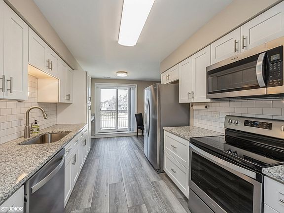 4th image of 601 Lake Hinsdale Dr APT 204