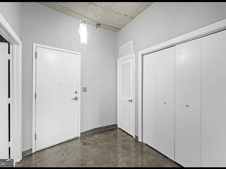 115 W Peachtree Pl NW #413 — Photo 4