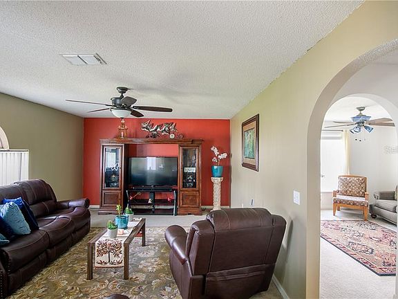 4th image of 846 Sunset Cove Dr