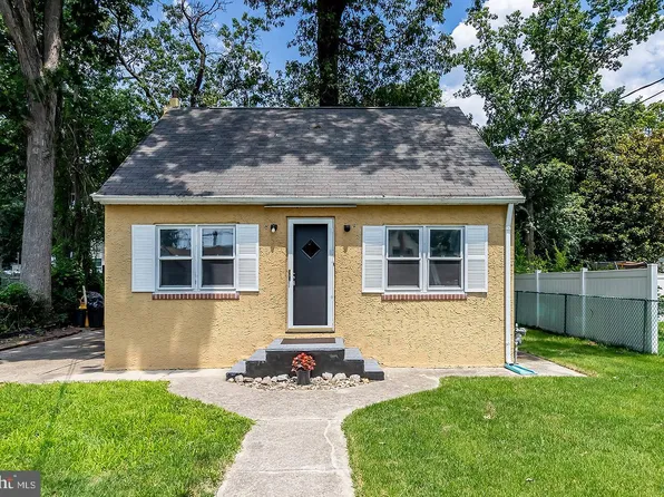 33 E 6th Ave, Pine Hill, NJ 08021