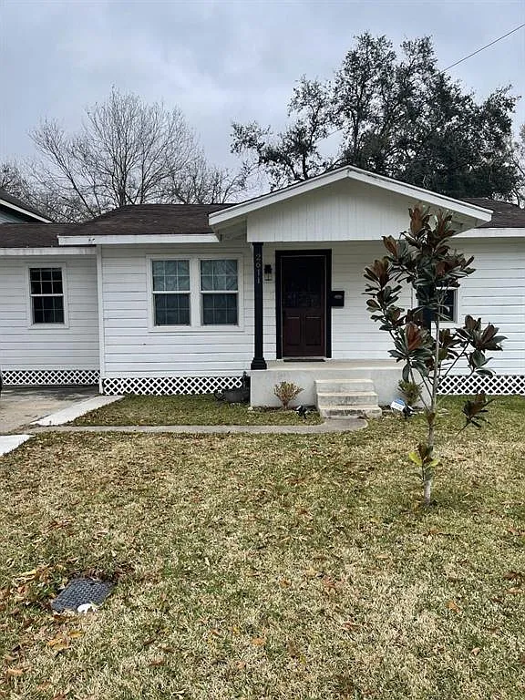 3 bed, 968 sqft, $1,200 — Photo 1