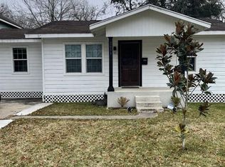 2611 Avenue B, Nederland, TX 77627