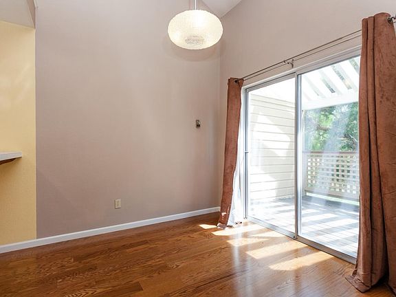 5th image of 421 Cork Harbour Cir APT F