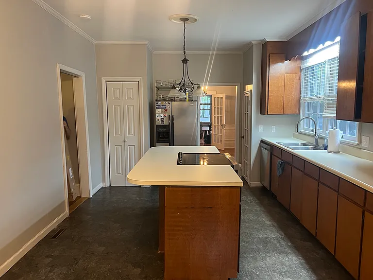3207 Duncan St — Photo 4