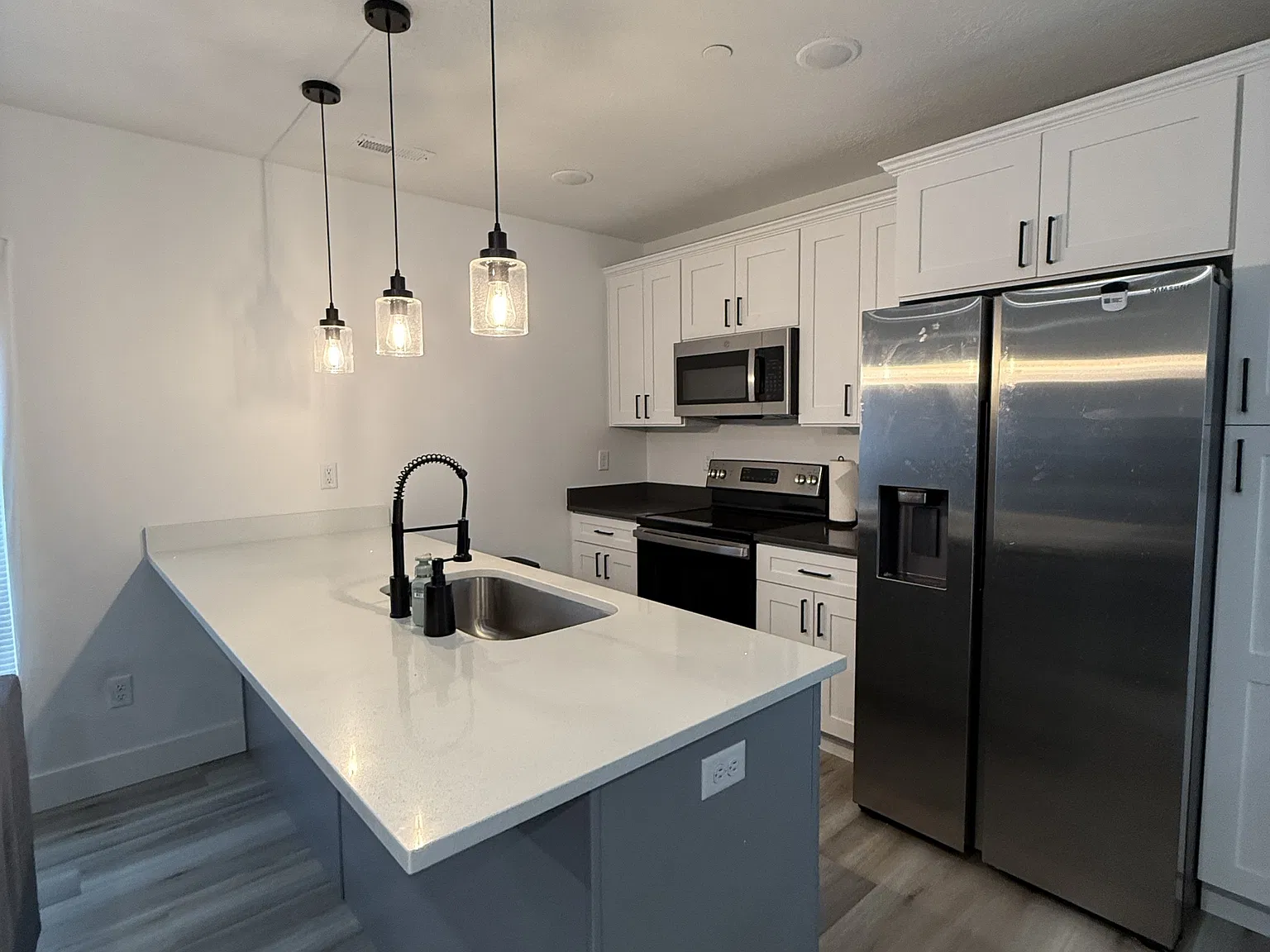 815 W 100 S — Photo 3