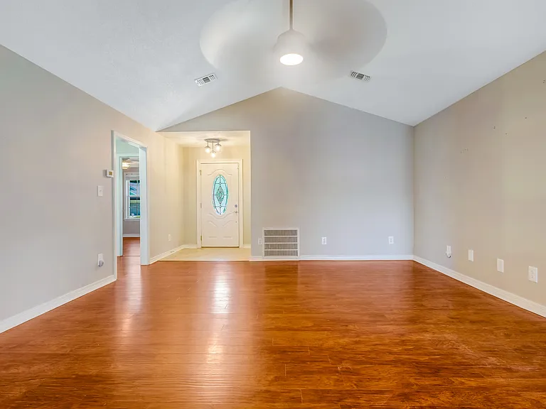 2104 Frontera St — Photo 18