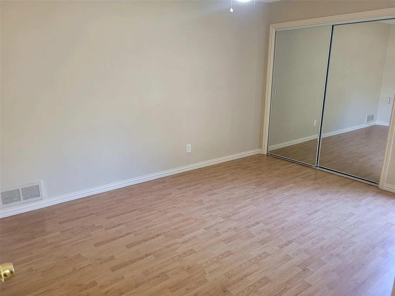 3 bed, 1667 sqft, $2,050 — Photo 3