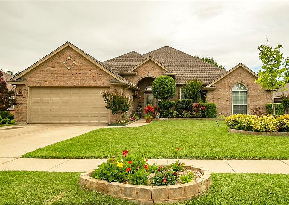 1st image of 541 Willowview Dr