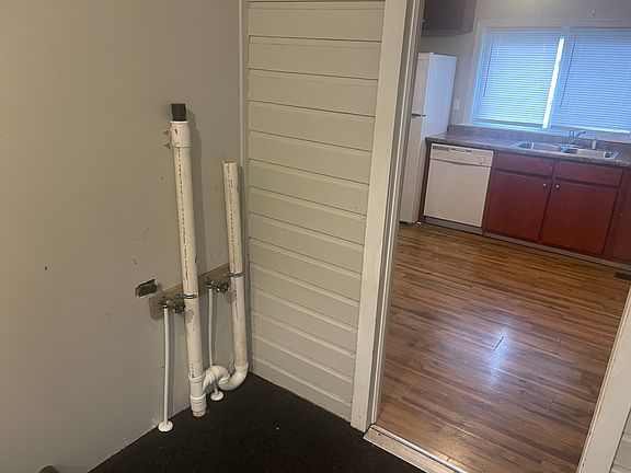 4th image of 355 Flat Rock Rd #355