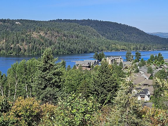 Waterfront condo rooftop aerial, overlooking Pend O'reille