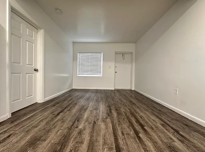 1 bed, 550 sqft, $1,500 — Photo 4