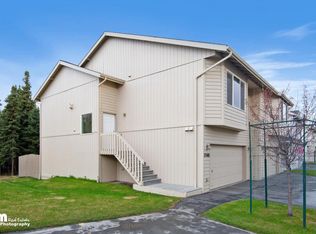7068 Fairweather Park Loop, Anchorage, AK 99518