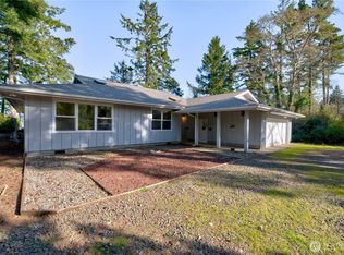 17600 Sandridge Road, Long Beach, WA 98631