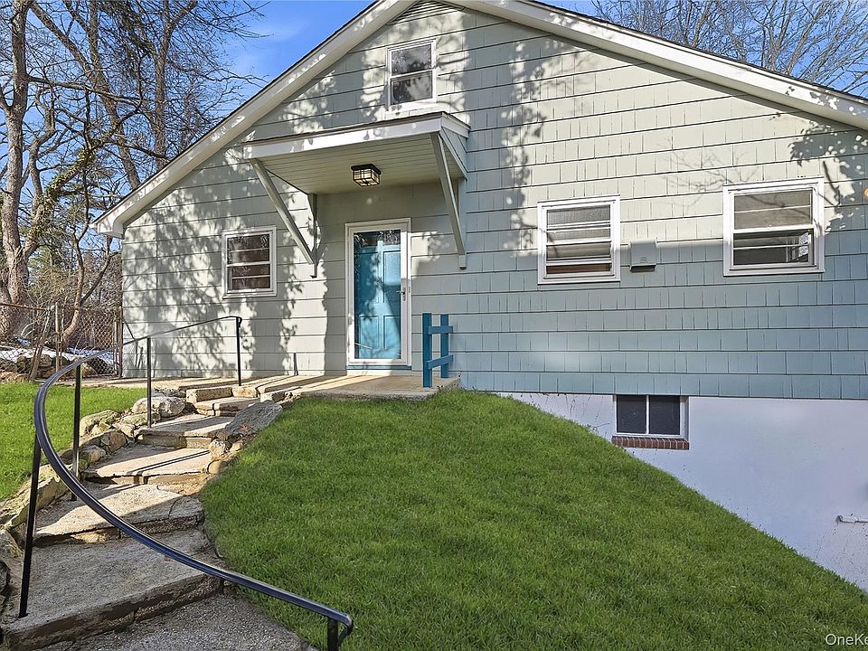 1st image of 32 Sherwood Drive