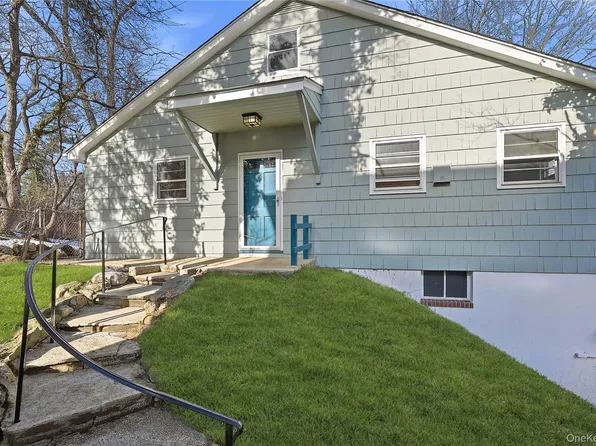 32 Sherwood Drive, Larchmont, NY 10538