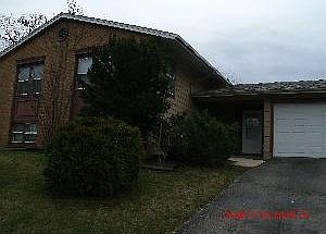 1st image of 301 Charlestown Dr