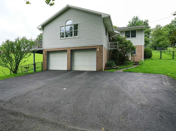 524 Kenney St, Bridgeport, WV 26330