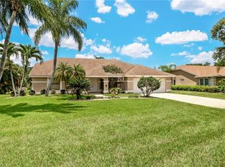 28440 Winthrop Cir, Bonita Springs, FL 34134