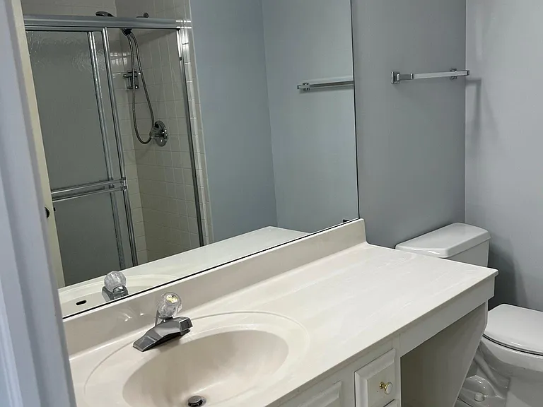 205 Glasgow Ln #Z2 — Photo 11